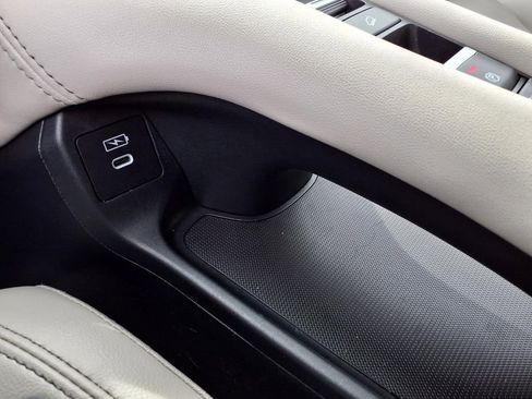 Used 2024 Honda HR-V EX-L image 13