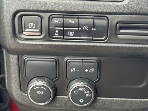 Used 2023 Chevrolet Tahoe RST w/ Luxury Package image 25