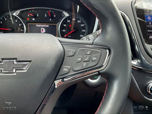 Used 2023 Chevrolet Equinox RS w/ RS Leather Package image 18