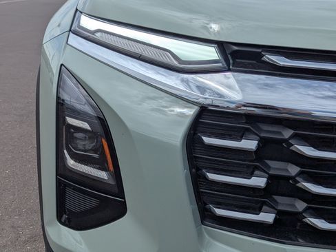 Certified 2025 Chevrolet Equinox LT AWD/4WD image 39