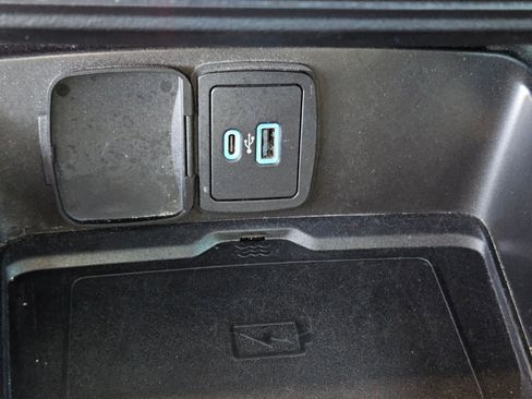 Used 2022 Ford Bronco Wildtrak image 26