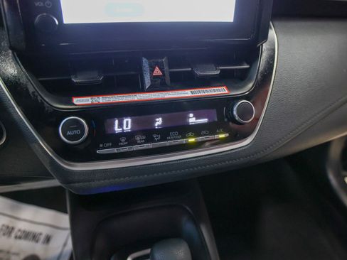 Certified 2025 Toyota Corolla SE FWD image 23