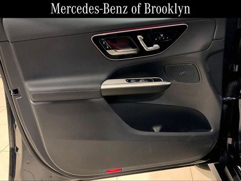 Used 2026 Mercedes-Benz GLC 300 4MATIC image 21