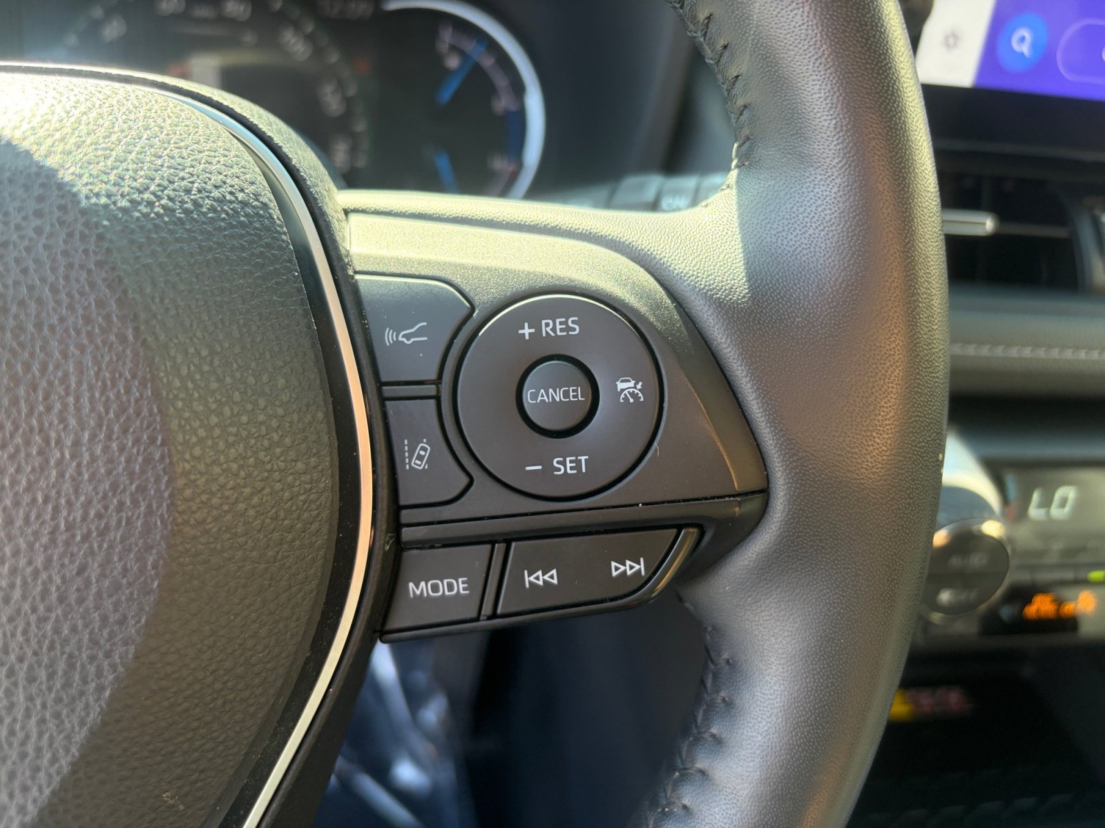 Used 2023 Toyota RAV4 XLE Premium AWD/4WD image 11