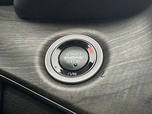 New 2024 Jeep Grand Cherokee L Overland w/ Advanced Protech Group III image 29