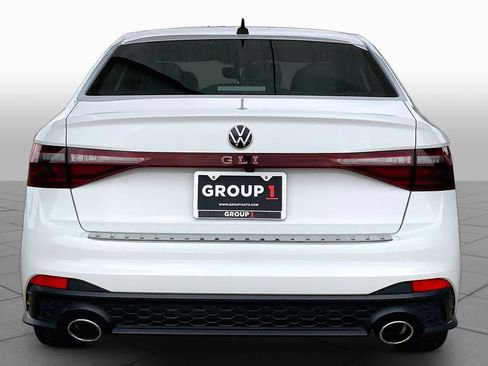 Used 2025 Volkswagen Jetta GLI Autobahn FWD image 5