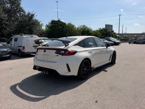 Used 2025 Honda Civic Type R image 7