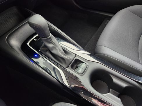 Used 2020 Toyota Corolla LE image 25