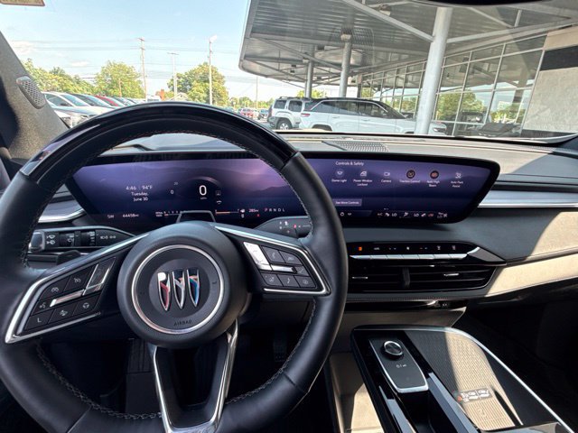 Used 2025 Buick Enclave Sport Touring w/ Super Cruise Package FWD image 13