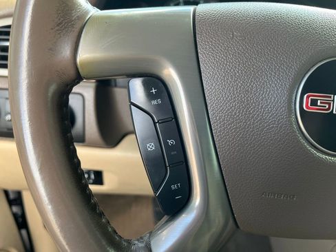 Used 2014 GMC Sierra 2500 SLT w/ SLT Convenience Package image 30