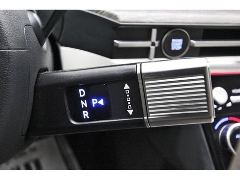 Used 2025 Hyundai Santa Fe Limited FWD image 29