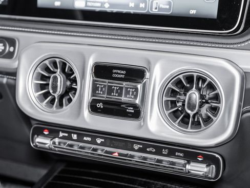 Used 2025 Mercedes-Benz G 63 AMG 4MATIC image 40