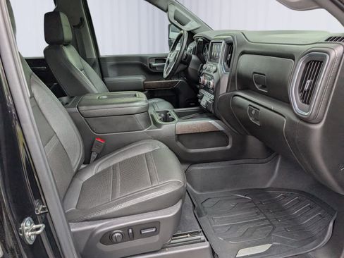 Used 2020 GMC Sierra 3500 Denali w/ Technology Package AWD/4WD image 9