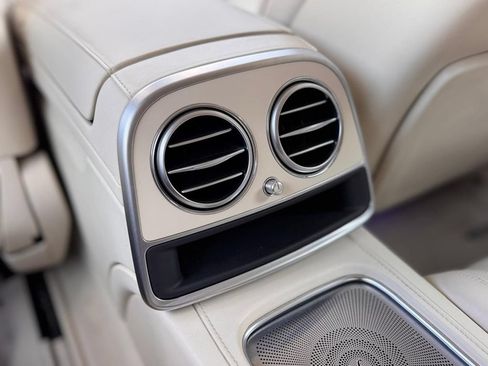 Used 2015 Mercedes-Benz S 63 AMG 4MATIC Coupe image 26