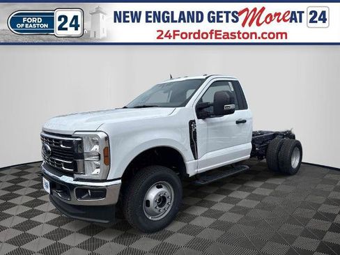 New 2026 Ford F350 XL w/ XL Chrome Package AWD/4WD image 13