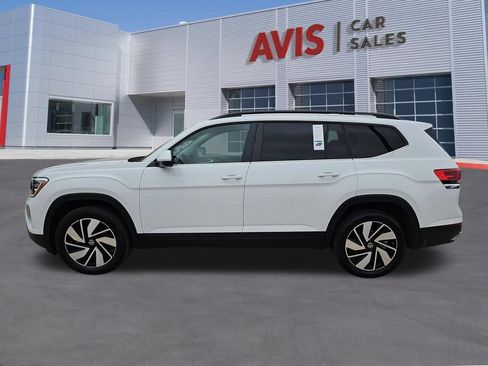 Used 2025 Volkswagen Atlas SE FWD image 10