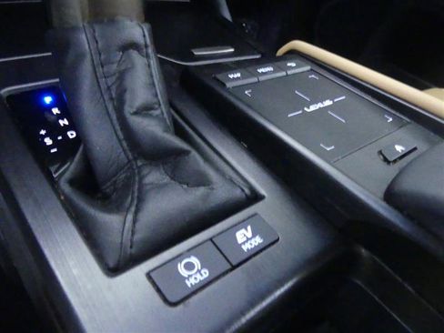 Used 2022 Lexus ES 300h w/ Premium Package image 15