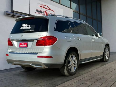 Used 2016 Mercedes-Benz GL 450 4MATIC image 4