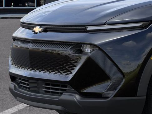 New 2026 Chevrolet Equinox EV LT image 13