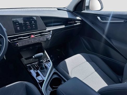 New 2026 Kia Niro LX FWD image 21