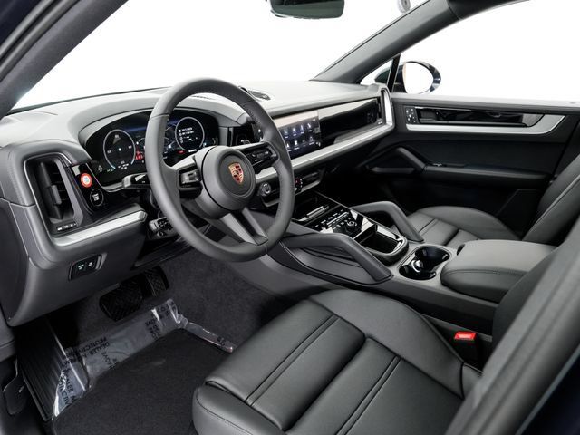 Certified 2026 Porsche Cayenne Coupe AWD/4WD image 4