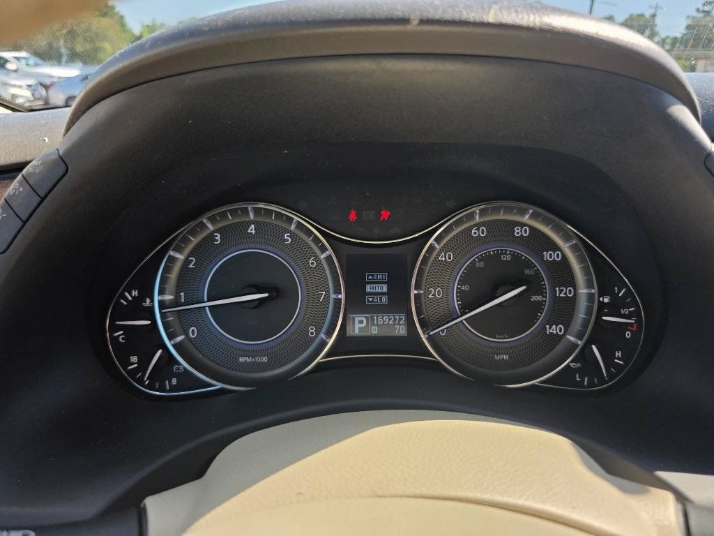 Used 2012 INFINITI QX56 4WD w/ Deluxe Touring Pkg image 18