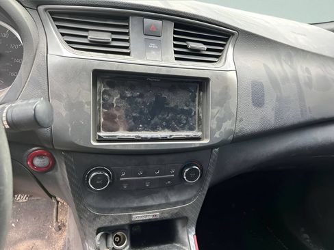Used 2017 Nissan Sentra NISMO FWD image 23