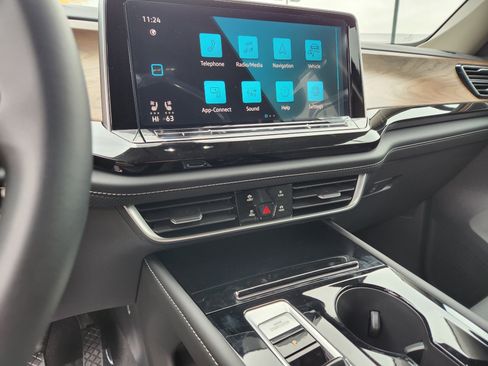 New 2026 Volkswagen Atlas SE image 12