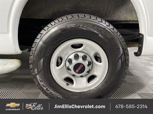 Certified 2023 GMC Savana 2500 w/ Driver Convenience Package image 29