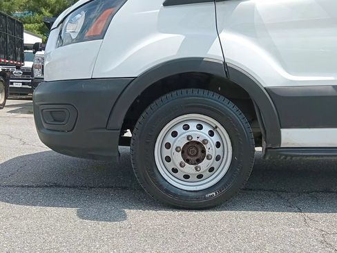 Certified 2023 Ford Transit 250 Medium Roof AWD image 13
