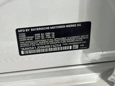 Used 2021 BMW 330i Sedan w/ Convenience Package RWD image 12