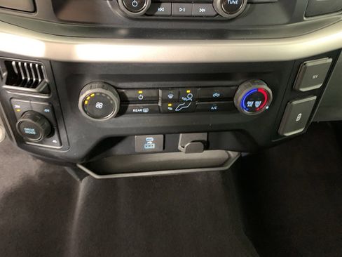 Used 2023 Ford F150 XLT w/ XTR Package image 24