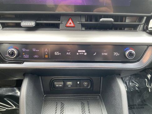 Used 2023 Kia Sportage EX image 20