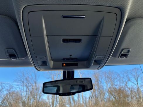 Used 2017 GMC Sierra 1500 SLE image 18