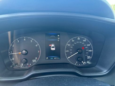 Used 2024 Toyota Corolla LE FWD image 3