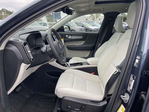 New 2026 Volvo XC40 B4 Plus w/ Protection Package Premier image 11