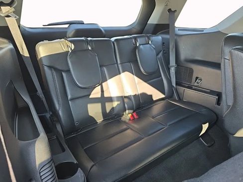 Used 2021 Ford Explorer XLT w/ Equipment Group 202A image 19