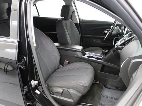 Used 2017 Chevrolet Equinox LT w/ Convenience Package FWD image 18