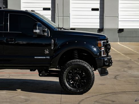 Used 2022 Ford F250 Lariat w/ Black Appearance Package image 18
