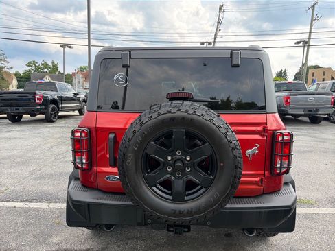 Used 2024 Ford Bronco Black Diamond AWD/4WD image 8
