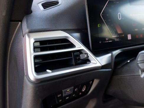 Used 2025 BMW 430i xDrive w/ M Sport Package image 47