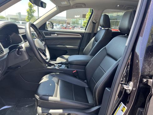 Used 2023 Volkswagen Atlas SE w/ Panoramic Sunroof Package AWD/4WD image 29