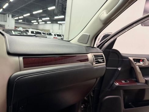 Used 2014 Lexus GX 460 w/ Premium Package AWD/4WD image 49