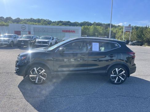 Used 2021 Nissan Rogue Sport SL AWD/4WD image 4