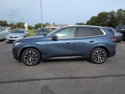 Used 2025 BMW X3 xDrive30i w/ Premium Package AWD/4WD image 3