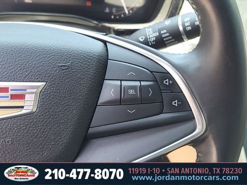 Used 2017 Cadillac XT5 Luxury w/ Driver Awareness Package FWD image 27
