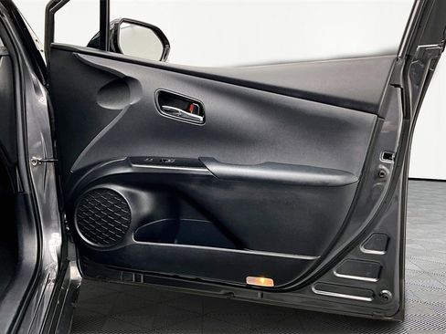 Used 2016 Toyota Prius Three Touring image 23