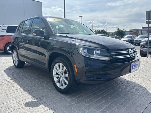 Used 2017 Volkswagen Tiguan Limited w/ Alloy Wheels Package AWD/4WD image 7