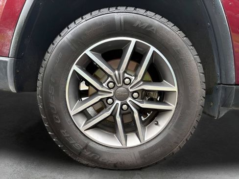 Used 2020 Jeep Grand Cherokee Laredo w/ Quick Order Package 2BN North AWD/4WD image 23