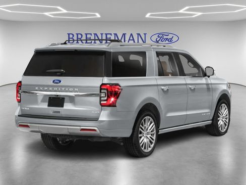 Used 2024 Ford Expedition Max XLT image 2